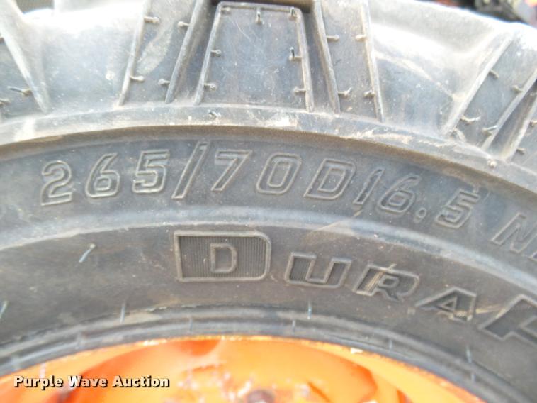 image for item DB1781 2007 Kubota L4400 tractor