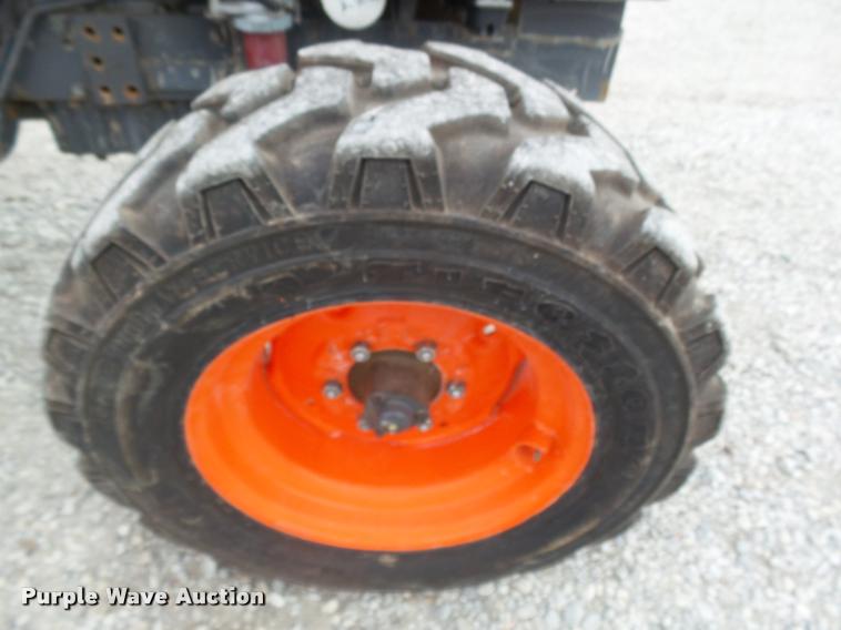 image for item DB1781 2007 Kubota L4400 tractor