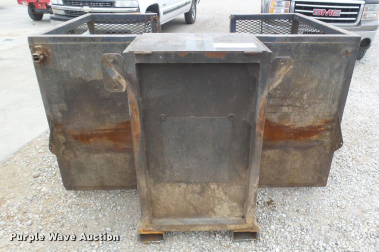 image for item DB1782 Steel man basket