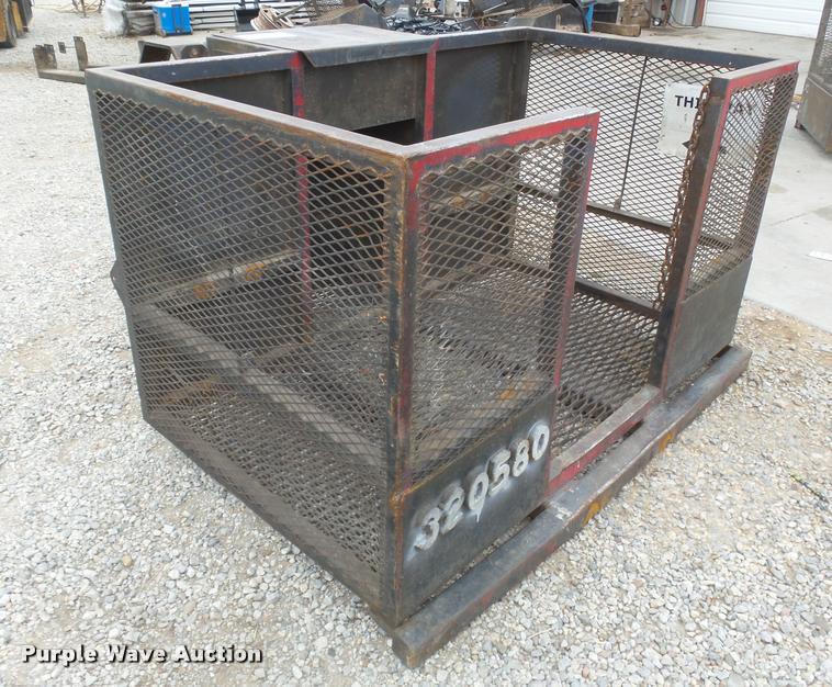 image for item DB1782 Steel man basket