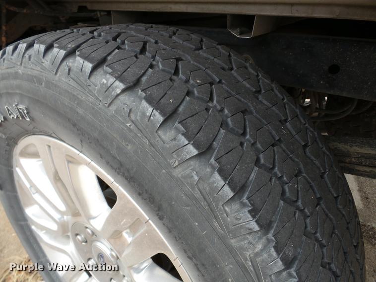 image for item DB2293 2012 Ford F150 Platinum SuperCrew pickup truck