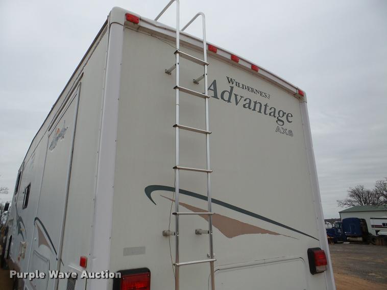 image for item DB2295 2004 Fleetwood camper