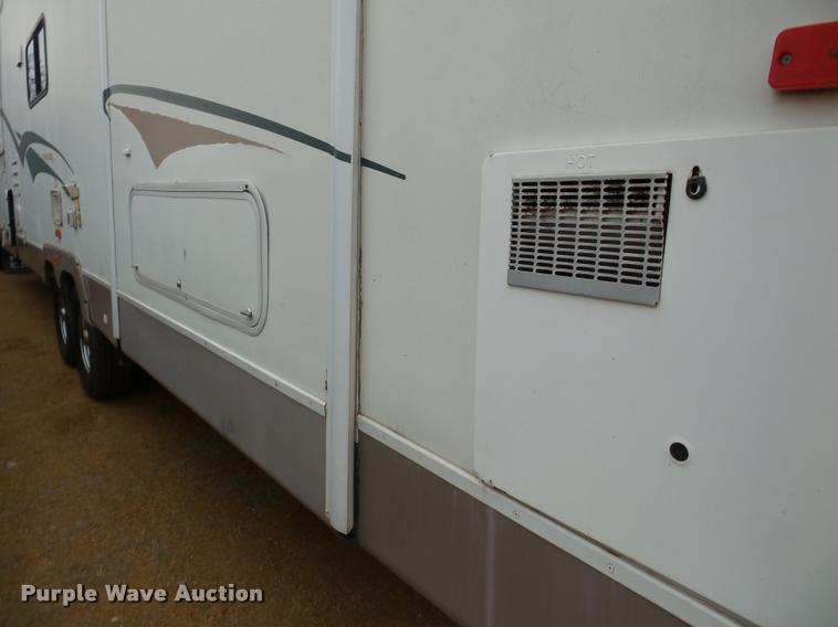 image for item DB2295 2004 Fleetwood camper
