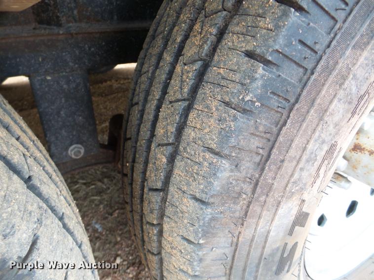 image for item DB2295 2004 Fleetwood camper