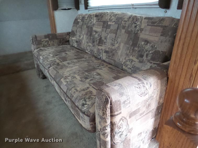 image for item DB2295 2004 Fleetwood camper