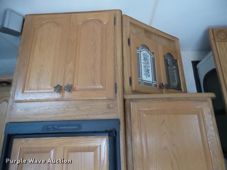 image for item DB2295 2004 Fleetwood camper