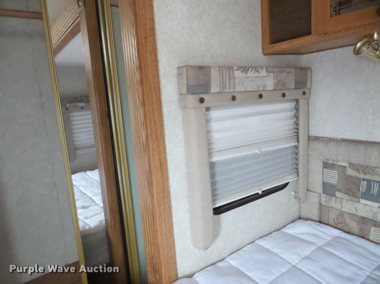 image for item DB2295 2004 Fleetwood camper