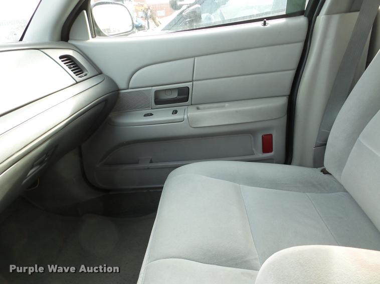 image for item DB5400 2003 Ford Crown Victoria Police Interceptor