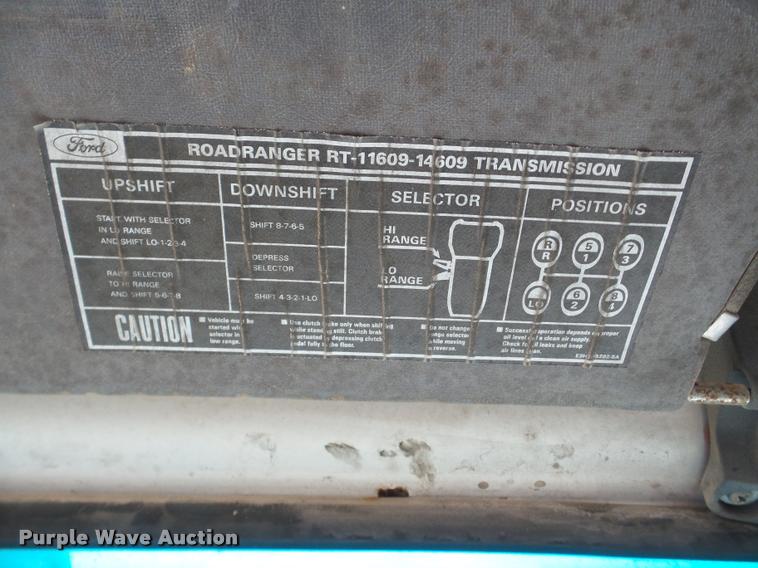 image for item DB5403 1985 Ford LN9000 flatbed truck