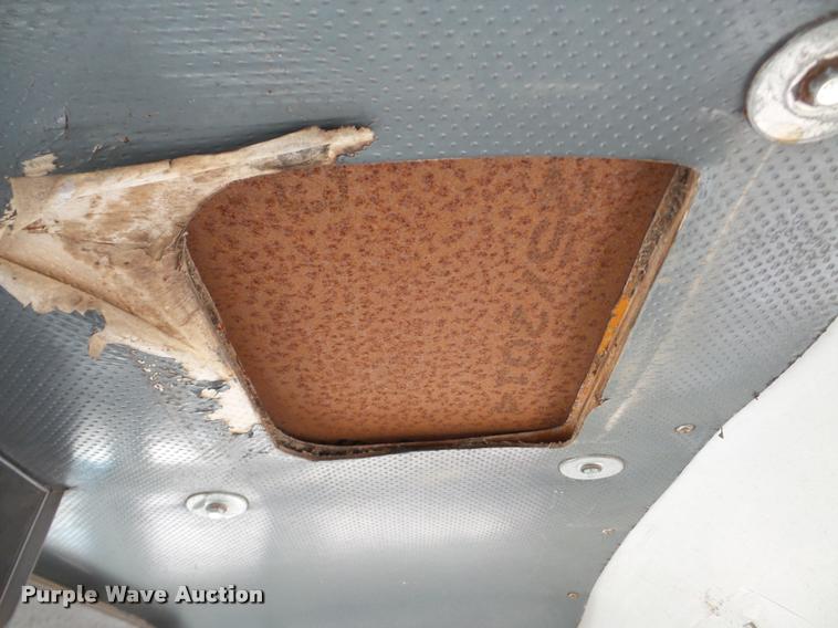 image for item DB5403 1985 Ford LN9000 flatbed truck