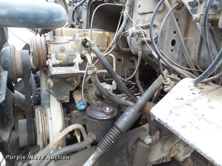 image for item DB5403 1985 Ford LN9000 flatbed truck