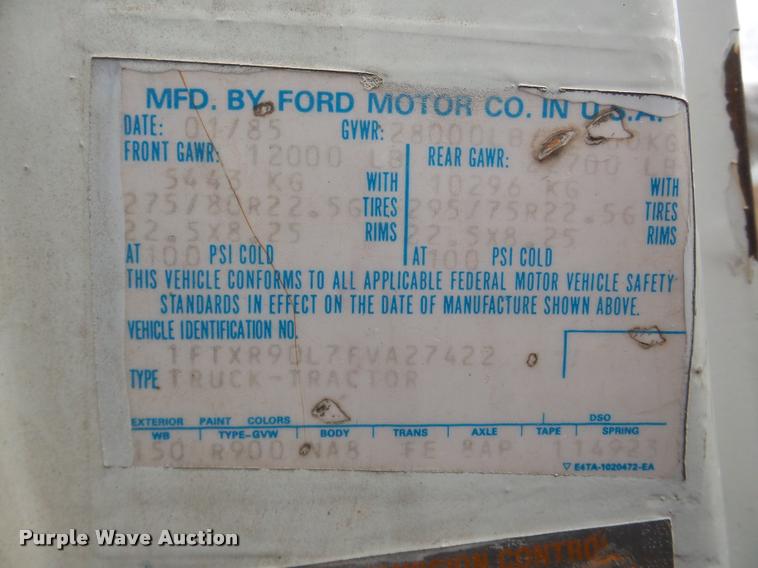 image for item DB5403 1985 Ford LN9000 flatbed truck