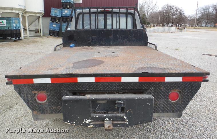 image for item DB5405 1995 Ford F250 flatbed pickup truck
