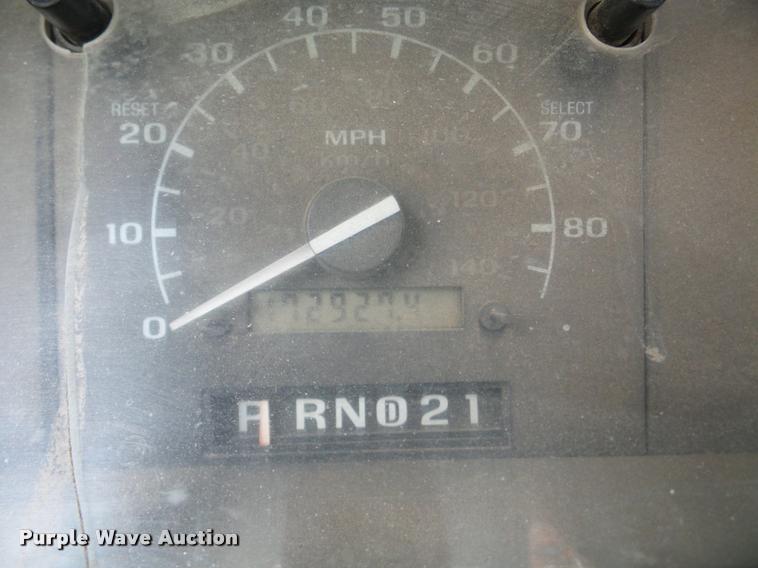 image for item DB5405 1995 Ford F250 flatbed pickup truck