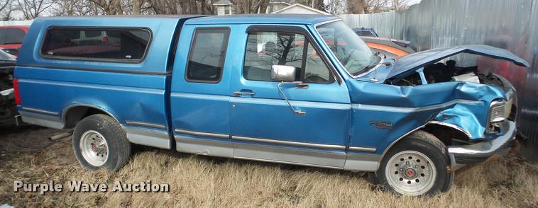 image for item DG9508 1993 Ford F150 SuperCab pickup truck