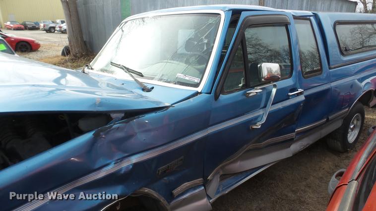 image for item DG9508 1993 Ford F150 SuperCab pickup truck