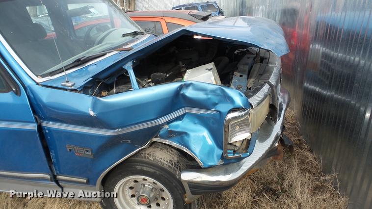 image for item DG9508 1993 Ford F150 SuperCab pickup truck