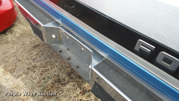 image for item DG9508 1993 Ford F150 SuperCab pickup truck