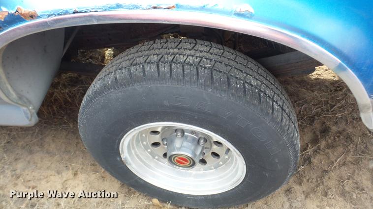 image for item DG9508 1993 Ford F150 SuperCab pickup truck