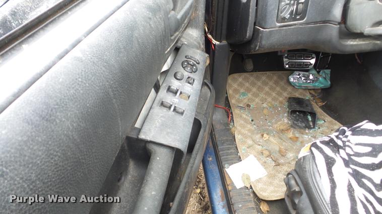 image for item DG9512 2002 Dodge Durango SUV