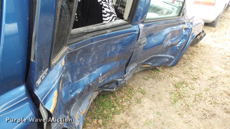 image for item DG9512 2002 Dodge Durango SUV