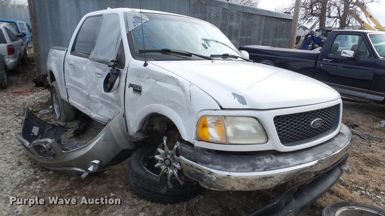 image for item DG9514 2001 Ford F150 SuperCrew pickup truck