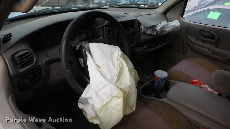 image for item DG9514 2001 Ford F150 SuperCrew pickup truck