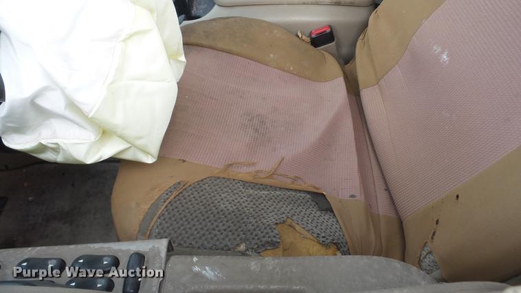 image for item DG9514 2001 Ford F150 SuperCrew pickup truck