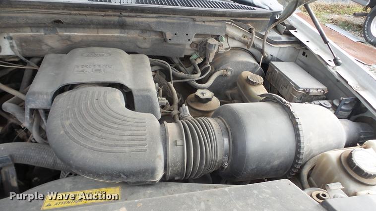 image for item DG9514 2001 Ford F150 SuperCrew pickup truck