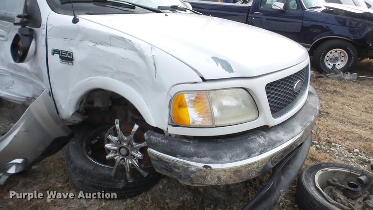 image for item DG9514 2001 Ford F150 SuperCrew pickup truck