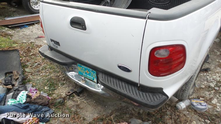 image for item DG9514 2001 Ford F150 SuperCrew pickup truck