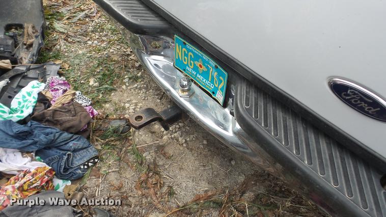 image for item DG9514 2001 Ford F150 SuperCrew pickup truck