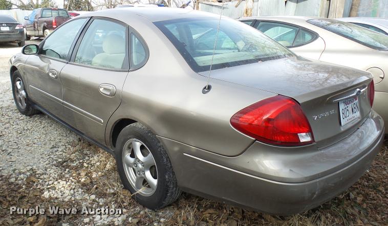 image for item DG9517 2002 Ford Taurus SE