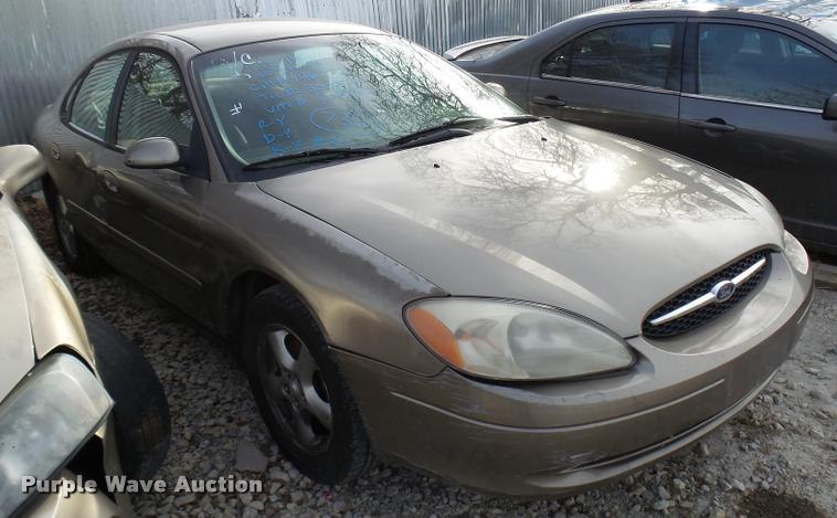 image for item DG9517 2002 Ford Taurus SE