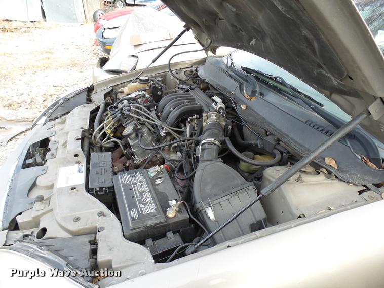 image for item DG9517 2002 Ford Taurus SE