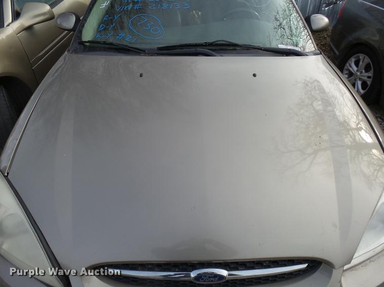 image for item DG9517 2002 Ford Taurus SE