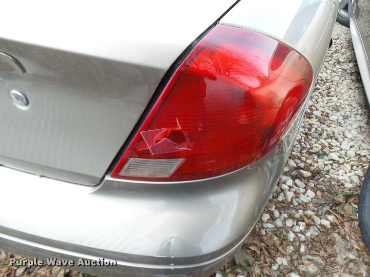 image for item DG9517 2002 Ford Taurus SE