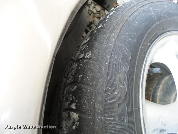 image for item DG9517 2002 Ford Taurus SE