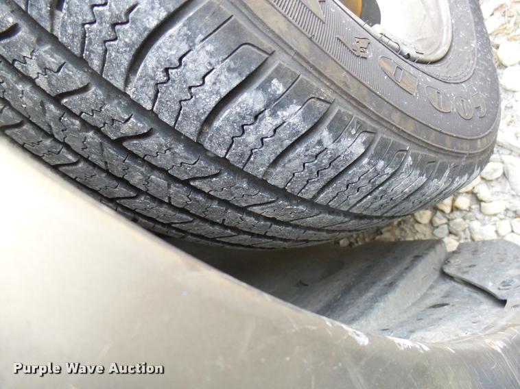 image for item DG9517 2002 Ford Taurus SE