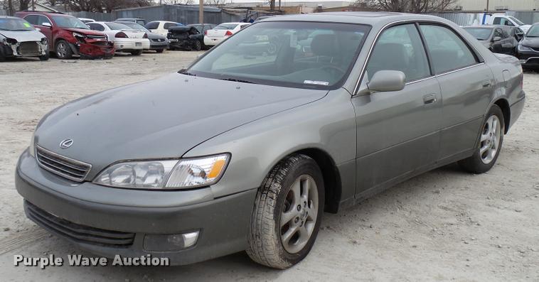 image for item DG9518 2001 Lexus ES 300
