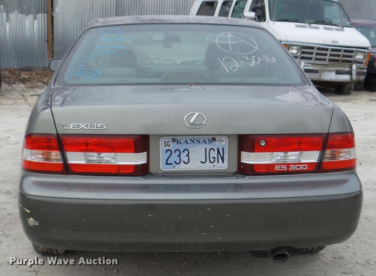 image for item DG9518 2001 Lexus ES 300