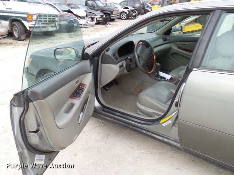 image for item DG9518 2001 Lexus ES 300