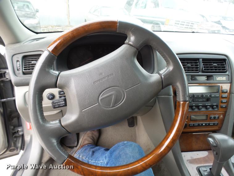 image for item DG9518 2001 Lexus ES 300