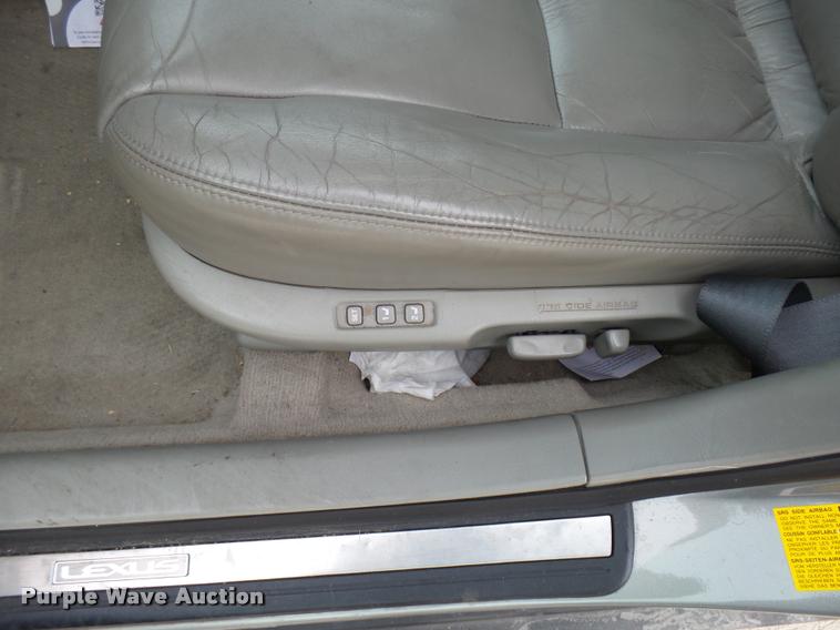 image for item DG9518 2001 Lexus ES 300