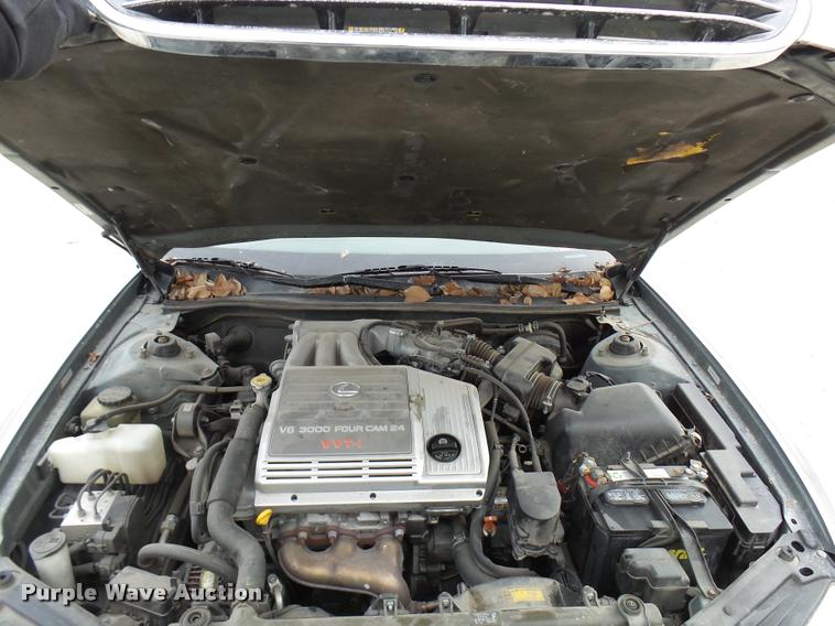 image for item DG9518 2001 Lexus ES 300