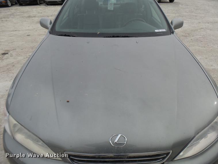 image for item DG9518 2001 Lexus ES 300