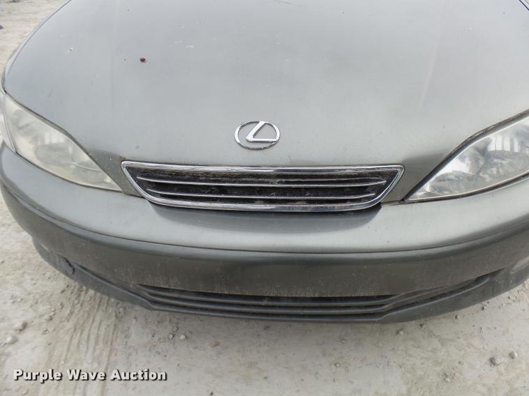 image for item DG9518 2001 Lexus ES 300