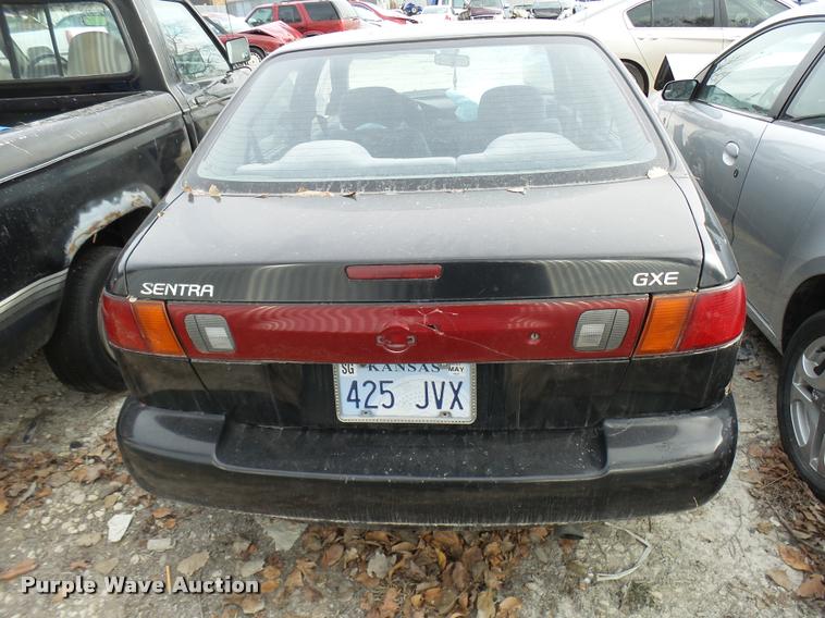 image for item DG9521 1999 Nissan Sentra GXE