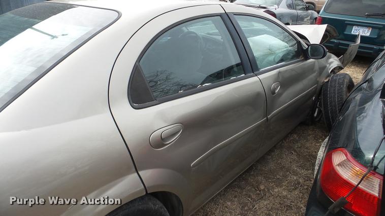 image for item DG9524 2002 Dodge Stratus