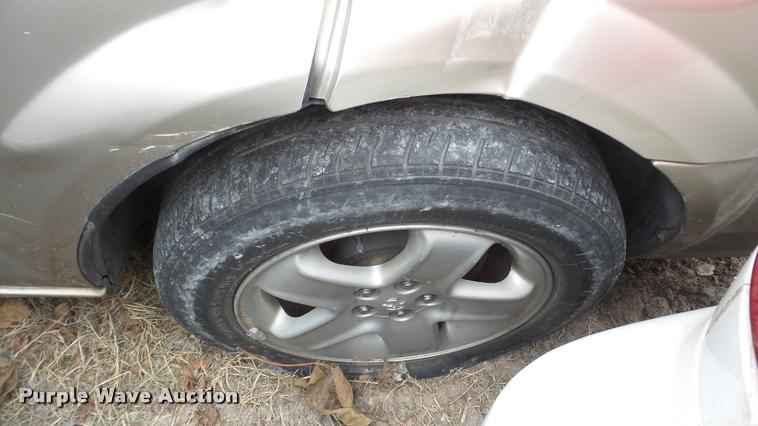 image for item DG9524 2002 Dodge Stratus